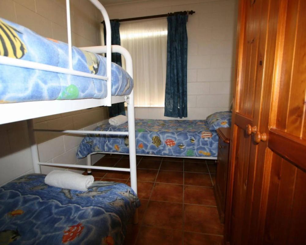 Lake Edge Holiday Units