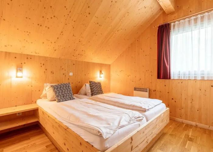 Luxurious Chalet in Murau with Outside Hot Tub