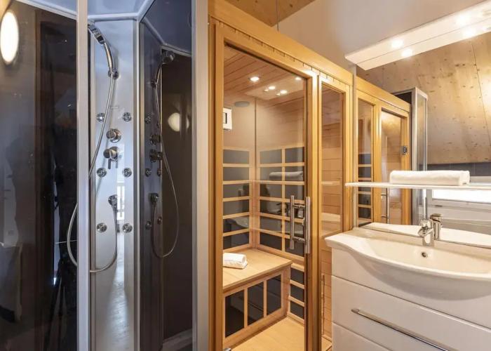 Cosy Chalet With Infrared Sauna