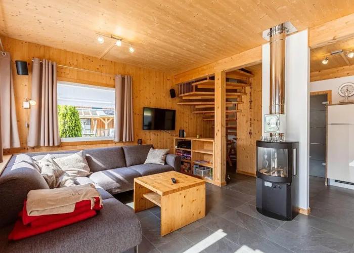 Superior Chalet With Whirlpool