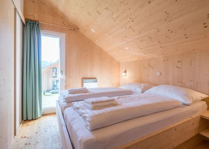 Superior Chalet With Whirlpool