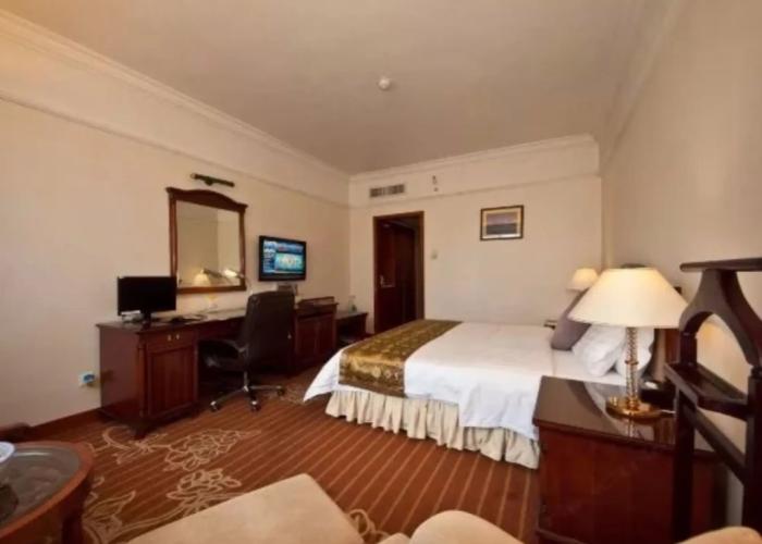 Fujian Sunshine Holiday Hotel