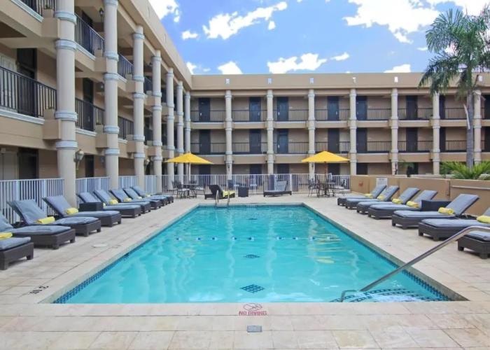 Windward Passage Hotel