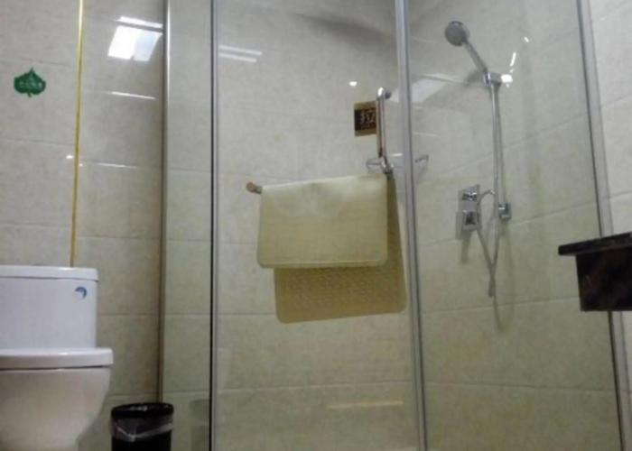 Qinyuan Holiday Hotel