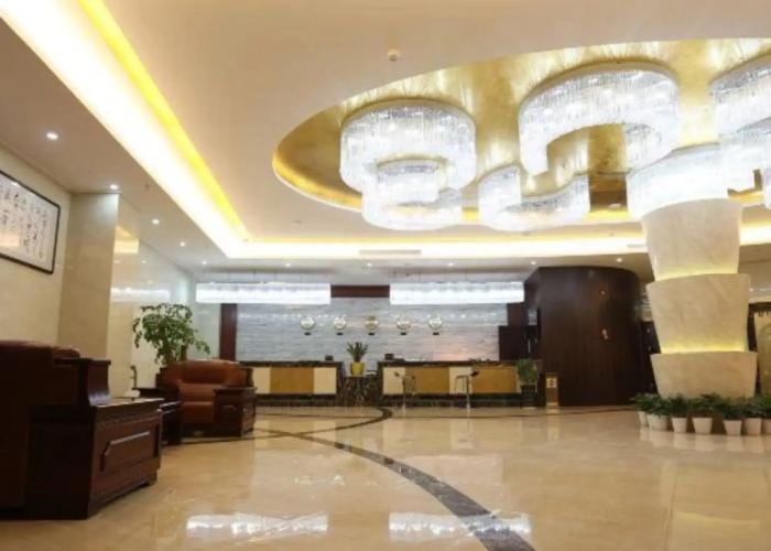 Qinyuan Holiday Hotel
