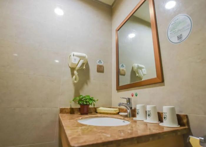 GreenTree Inn Ningguo  Avenue Business Hotel
