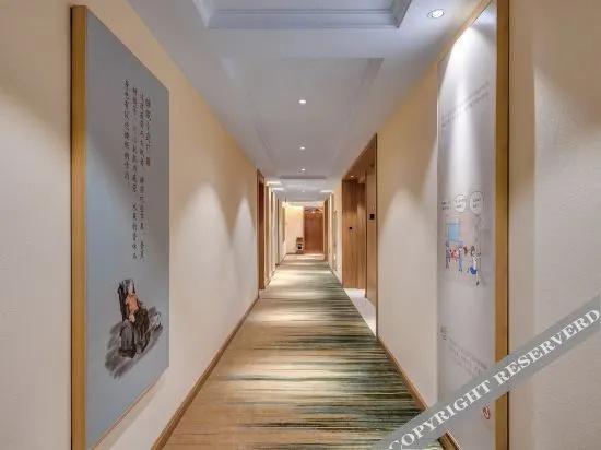 Vienna 3 Best Hotel (Jing County Hehuatang)