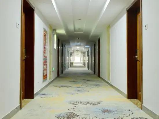 shanshui Collection Hotel (Shucheng Huaqiao Road Wanda Plaza)
