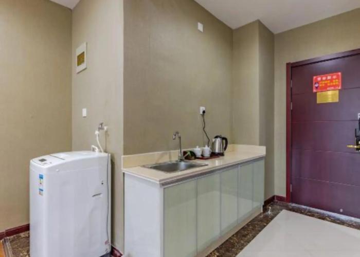 S.devons International Hotel