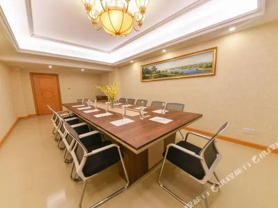 Vienna International Hotel (Lu'an Baisheng Dongjincheng)