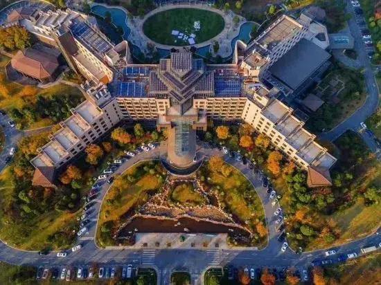 Sunstone Plaza Hotel