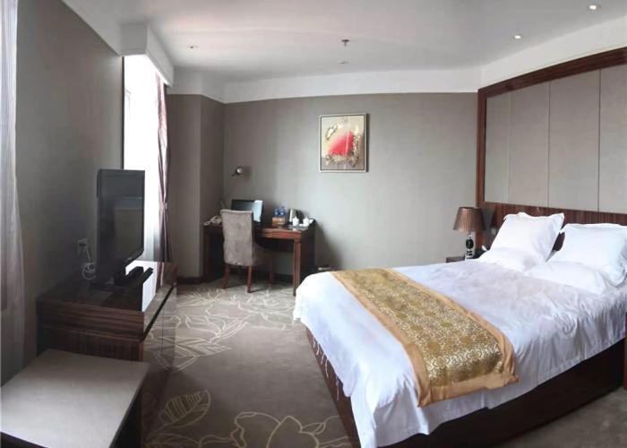 GreenTree Huainan Tianjiaan Square Guangchang road Hotel