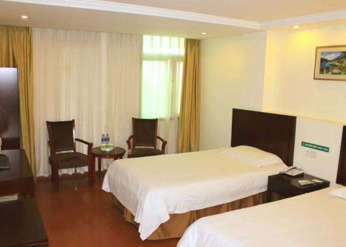Green Inn Huainan Tianjiaan District Wanda Plaza Express Hotel