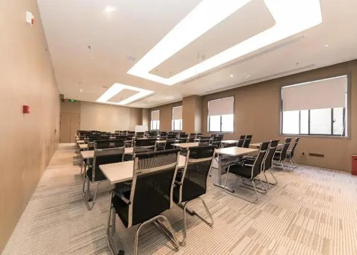 Ji Hotel (Huai Nan Commercial Trade Cultural Plaza