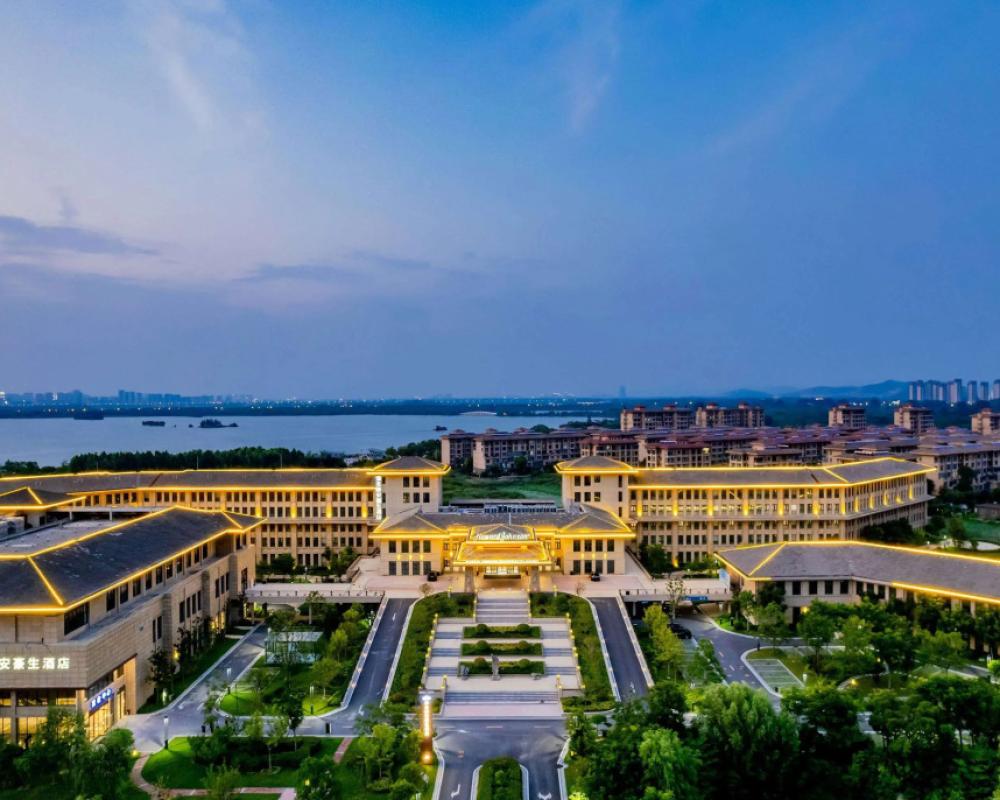 Howard Johnson Lakeview Hotel Huaibei