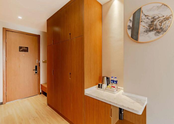 Howard Johnson Lakeview Hotel Huaibei