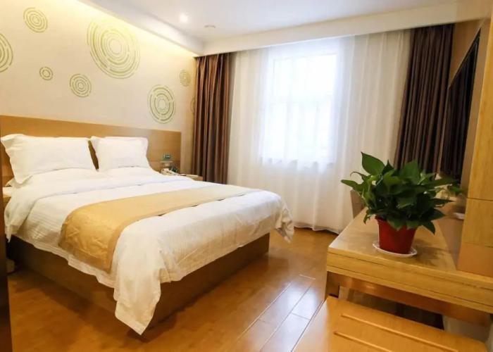 GreenTree Inn Huaibei Xiangshan District Guogou Square Hotel