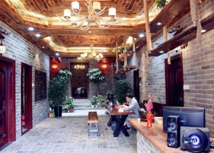 Zaishui Yifang Inn (Zhaoping Huangyao Ancient Town Longzhu)