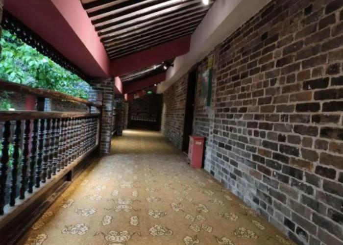 Huangyao Bandao Hotel