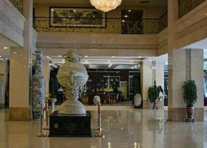 Orient International Hotel