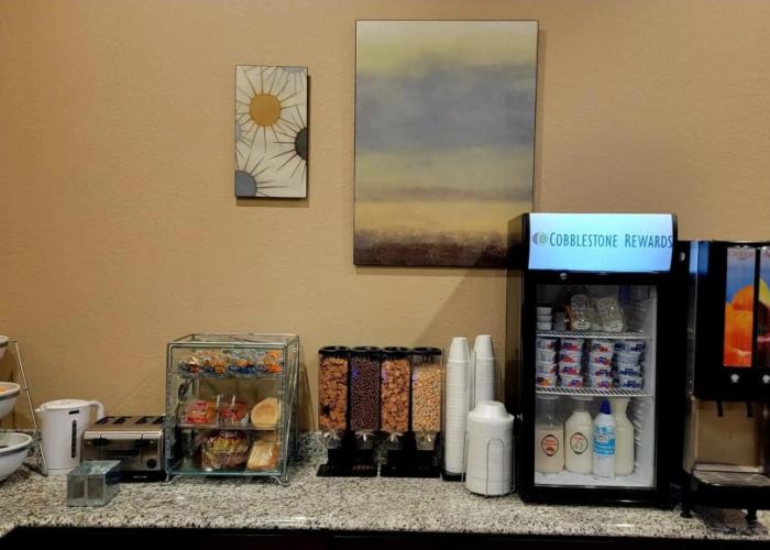 Cobblestone Inn & Suites - Maryville