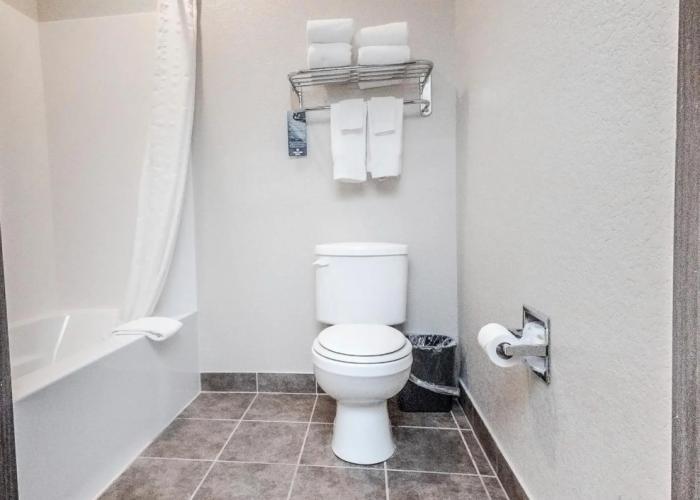 Cobblestone Inn & Suites - Maryville