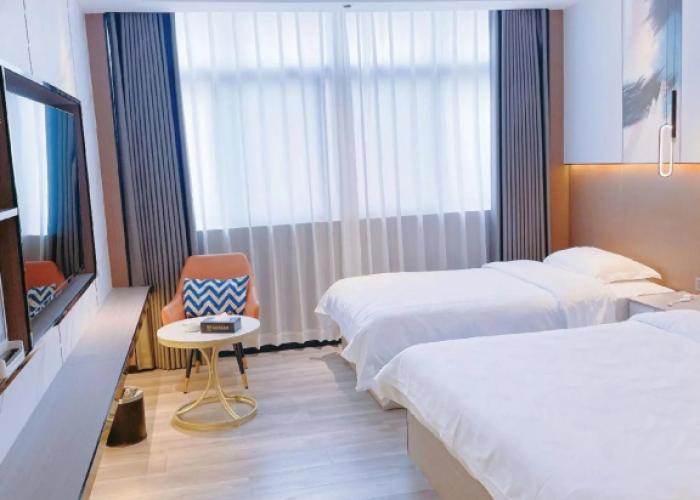 Jieyang Victoria Holiday Business Hotel