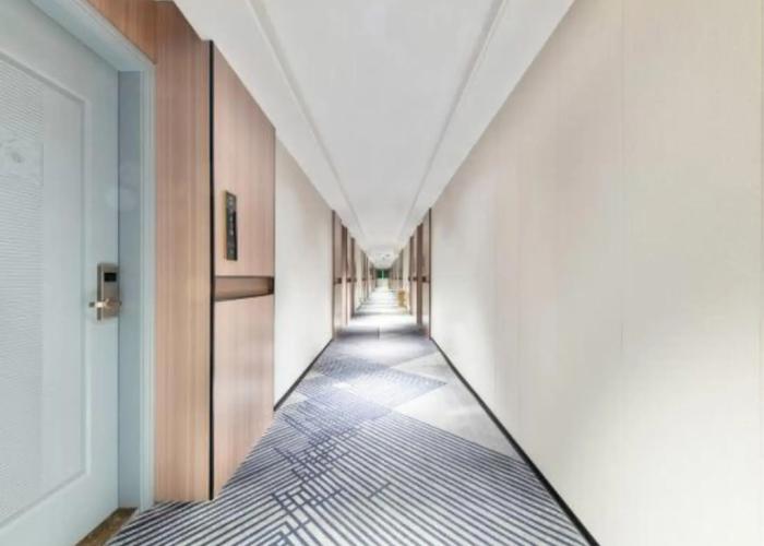 Jieyang Victoria Holiday Business Hotel