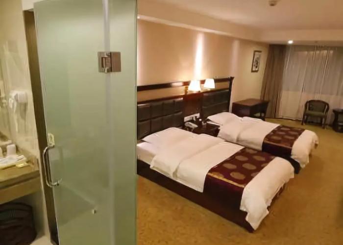 Fortune Hotel