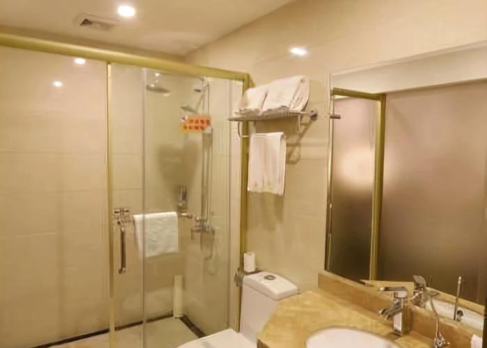 Fortune Hotel