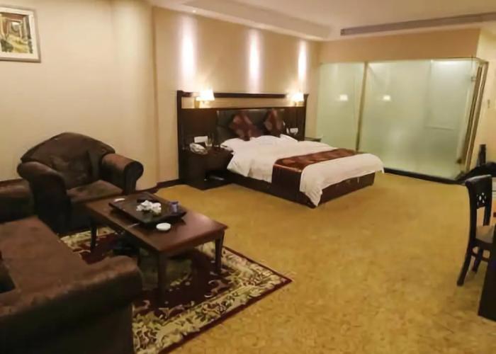 Fortune Hotel