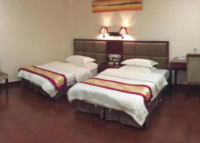 Longquan Hotel