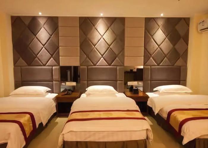 Longquan Hotel