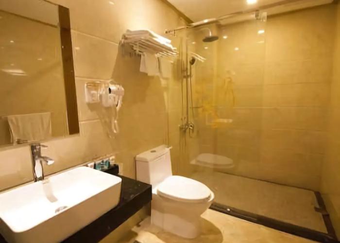 Longquan Hotel