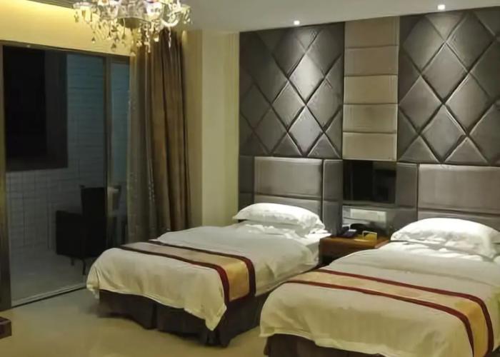 Longquan Hotel