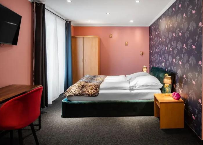 SmartHotel Flamingo self-check-in
