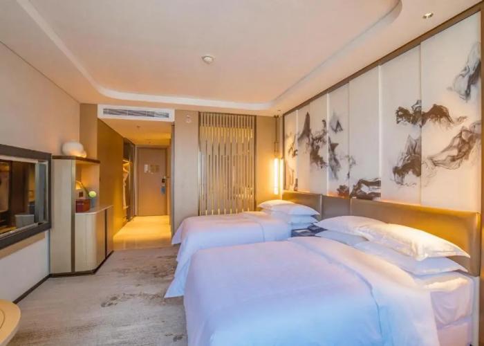 Sheraton Yunfu Xinxing Hotel
