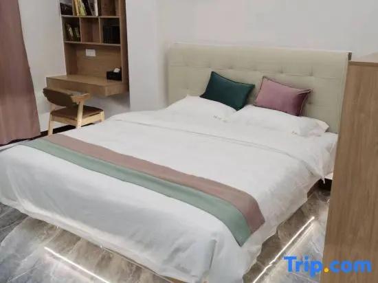 Royal Courtyard Homestay