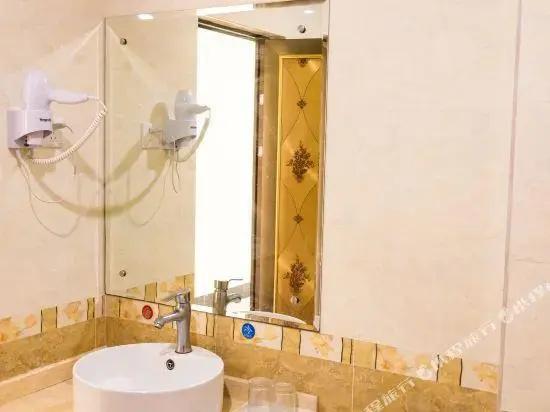 Shanshui Shiji Holiday Hotel