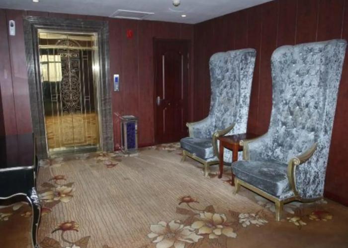 Hot Spring Holiday Hotel