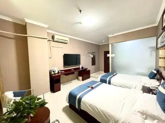 Super 8 Hotel (Anyang Railway Station)