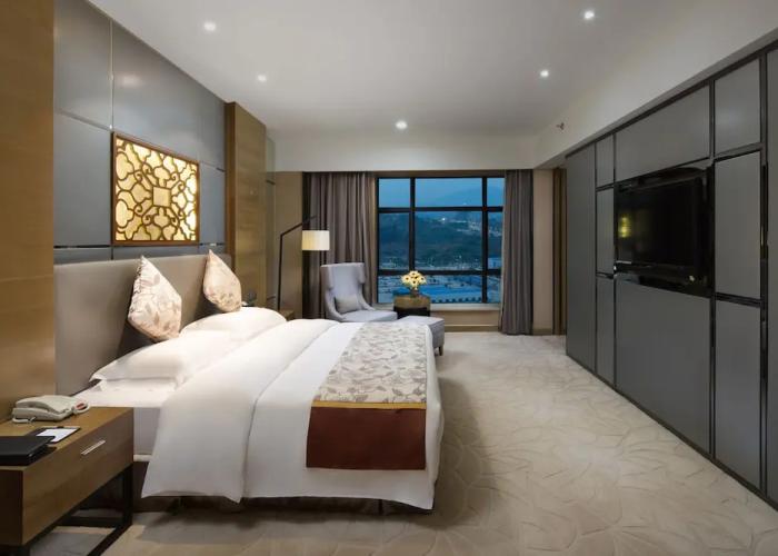 Shaoyang Huatian Hotel