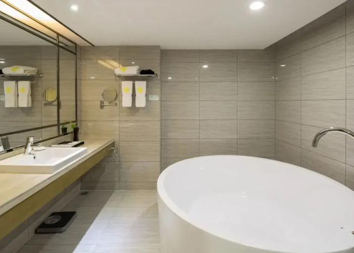 Shaoyang Huatian Hotel