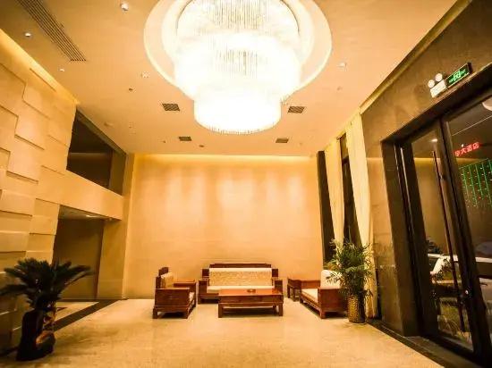 Hotel 洞口亨发酒店