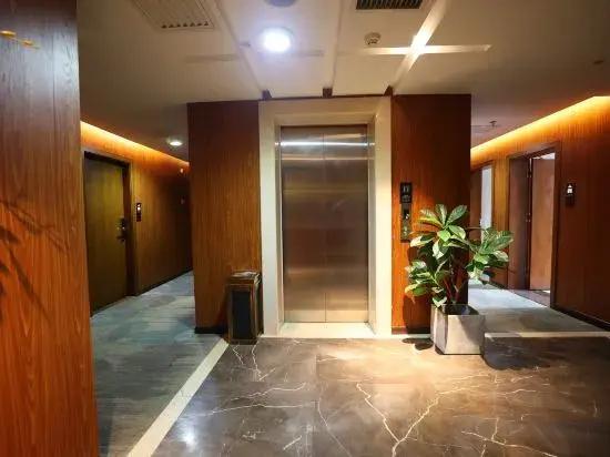 Hotel 洞口亨发酒店