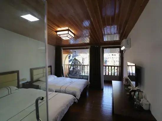Hotel Fengchengjiangjingkezhan
