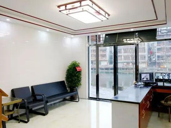 Hotel Fengchengjiangjingkezhan
