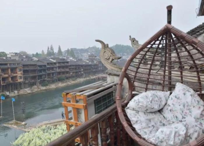 Border Town International Youth Hostel Fenghuang Ancient City Bar Street Branch