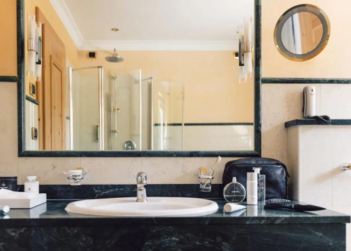 Alpenpalace Luxury Hideaway & Spa Retreat