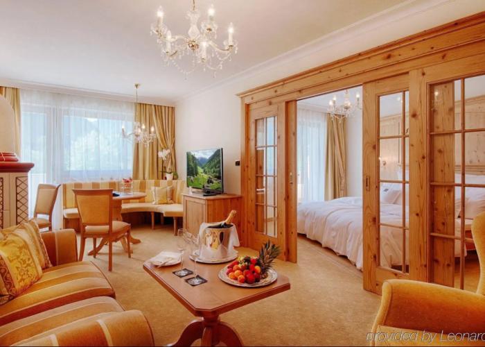 Alpenpalace Luxury Hideaway & Spa Retreat